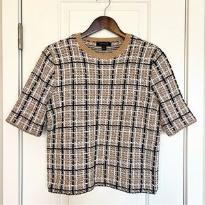 Ann Taylor textured knit short sleeve top Size M Preppy Collegiate Neutral Tan